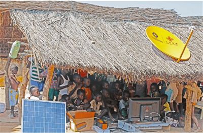 “‘万村通’给大家带来了欢乐”