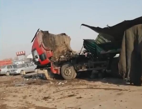 房子都崩都塌了!焊接油罐车爆炸致2死 事故原因到底是什么?
