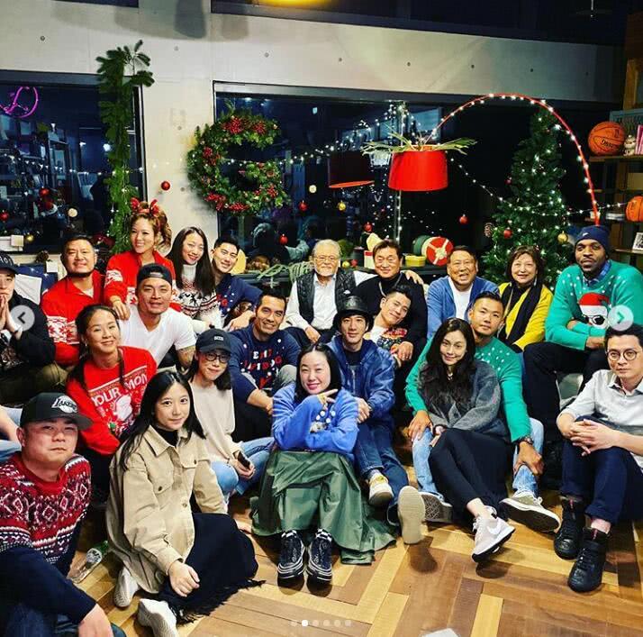 范玮琪王力宏潘玮柏送别高以翔，女友bella点赞高以翔每条ins动态