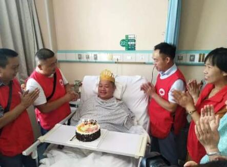 湖北“献血大王”汪炎平去世,生前最后一个愿望让人泪目