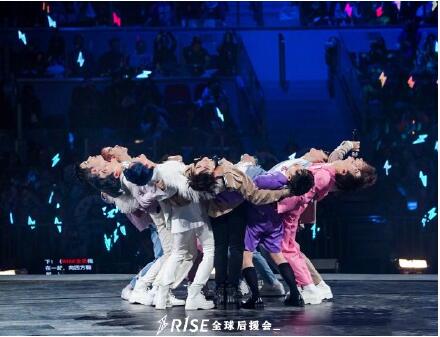 笑疯了！R1SE开花式鞠躬是什么梗？R1SE开花式鞠躬什么样？