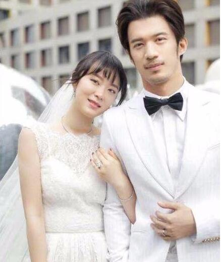 这就尴尬了！黄璐官宣离婚，网友：黄璐是谁？