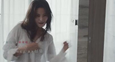 爱了爱了！陈伟霆钟楚曦动图甜炸了 钟楚曦真的好会撩