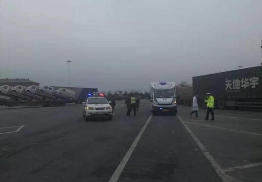 为生命护航!急救车千里转运重病女童 沿途司机为她让出生命通道