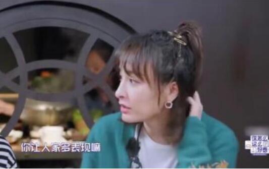 太尷尬了！吳昕被女博士發問咄咄逼人 在快本舞臺沒有存在感