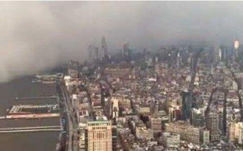 太恐怖了！纽约、宾州遭遇雪飑侵袭，当地交通大乱引发车祸致2死！