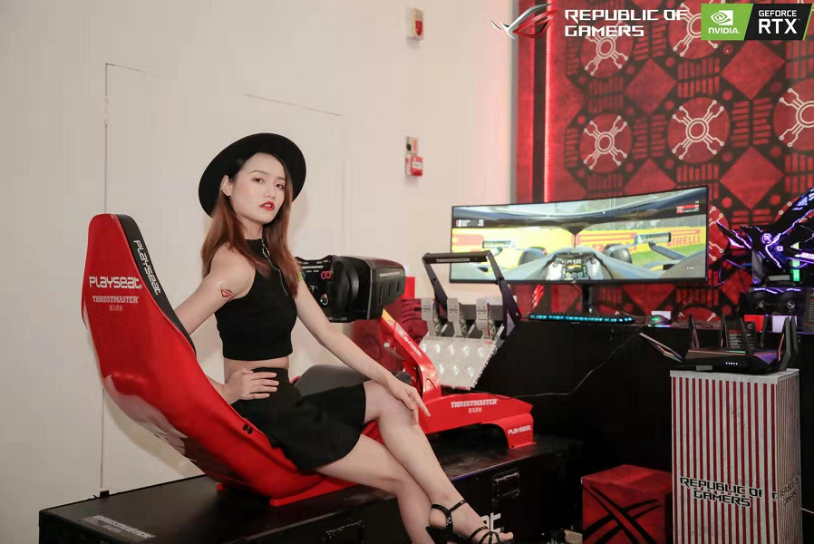 华硕显示器闪耀2019 ROG DAY粉丝嘉年华,信仰电竞燥动全场