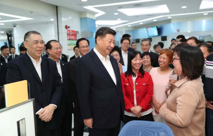 情满濠江 习近平走进澳门听“小城故事”