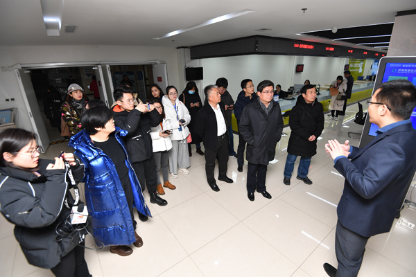 用好改革关键一招  扬起省会发展龙头 20余家媒体见证济南改革速度