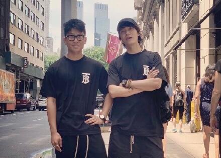 复制粘贴！陈坤儿子近照曝光，与陈坤太像了傻傻分不清楚！