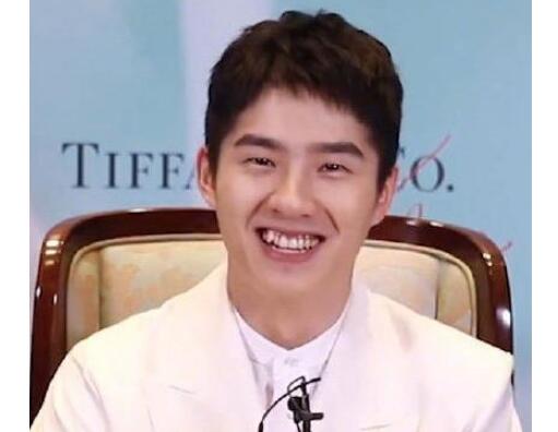 笑疯了！刘昊然买液态屁是什么梗？直言：那个味道3天都散不了