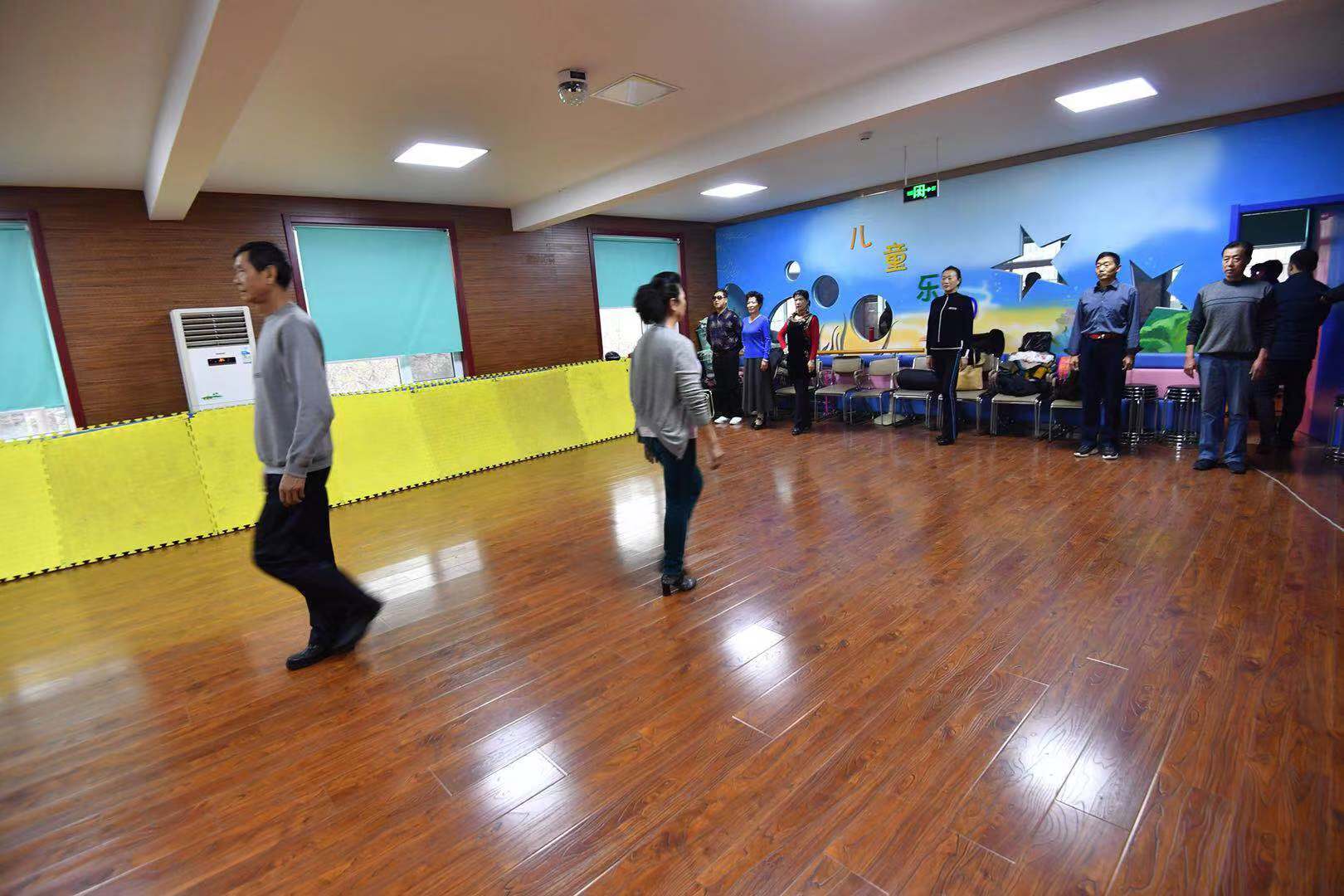 社区治理、流程再造、“两个中心”建设、新旧动能转换……一系列改革“组合拳”绘就泉城发展新蓝图