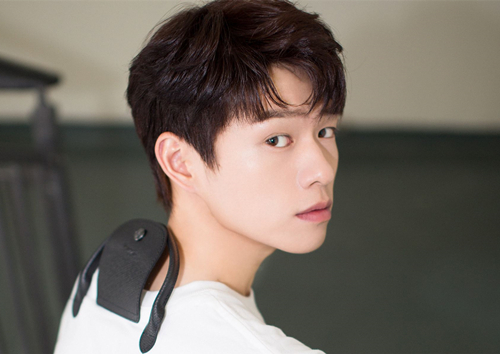 放飞自我！魏大勋跳肚皮舞是怎么回事？终于真相了，原来是这样！