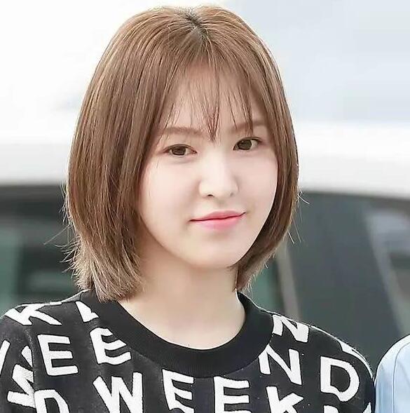 Wendy坠台事件是怎么回事？Wendy从2.5米的升降机上坠落