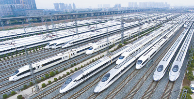 3.5万公里 中国高铁强劲奔跑