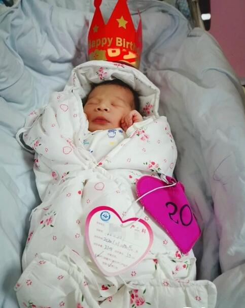 “20后”来了！漳州市医院首个“20后”新年宝宝诞生！