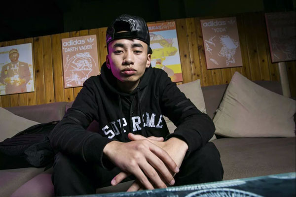 马思唯公布恋情上热搜是怎么回事？马思唯是谁？