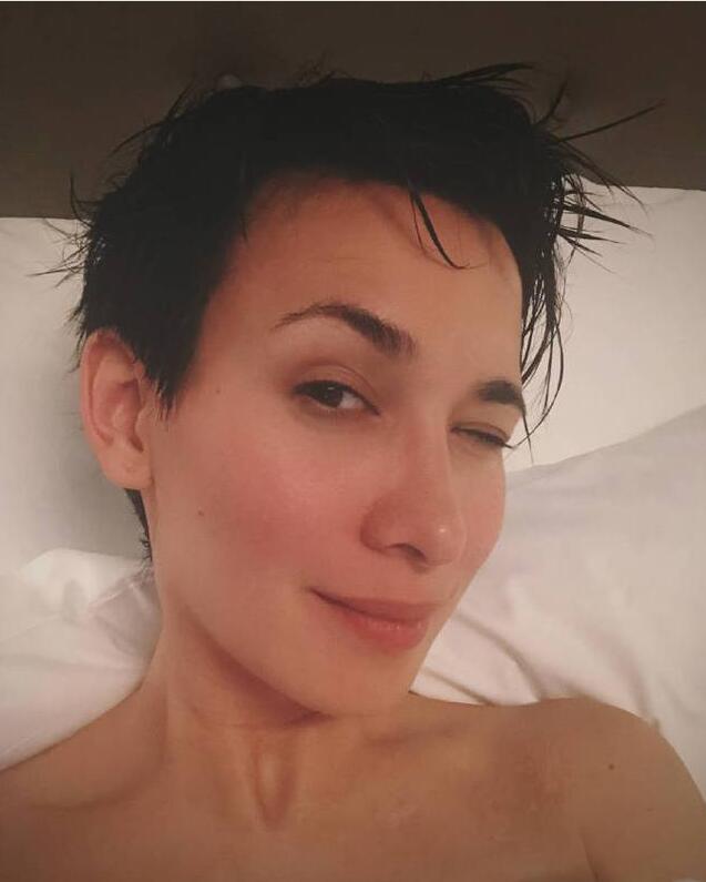 太A了！卢靖姗晒短发造型 新婚9天便投入了新工作