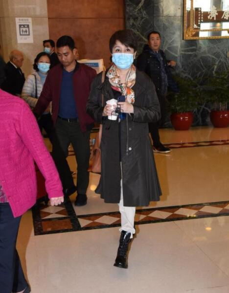 98岁赌王病情疑恶化是什么情况？三太四太现身医院回应了吗？