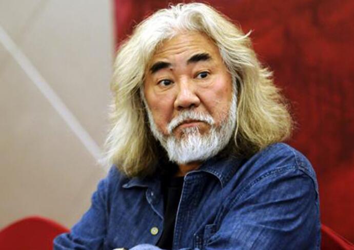 豪宅亮了！张纪中劲歌热舞是怎么回事？肚子上的肉太喜感了