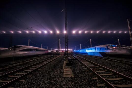 大大大大片来袭，太科幻了！