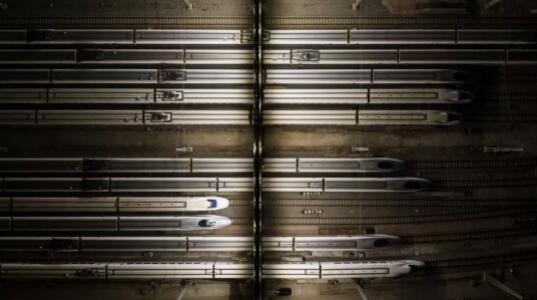 大大大大片来袭，太科幻了！