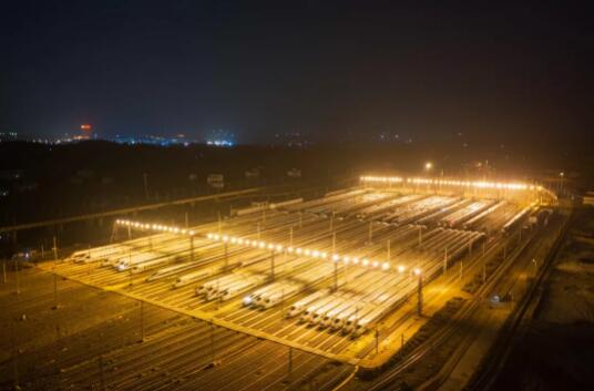 大大大大片来袭，太科幻了！