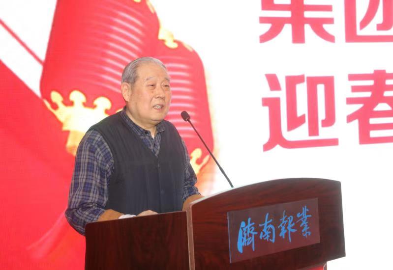 这场退休老同志茶话会，喜气洋洋暖人心
