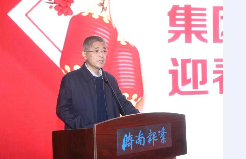 这场退休老同志茶话会，喜气洋洋暖人心