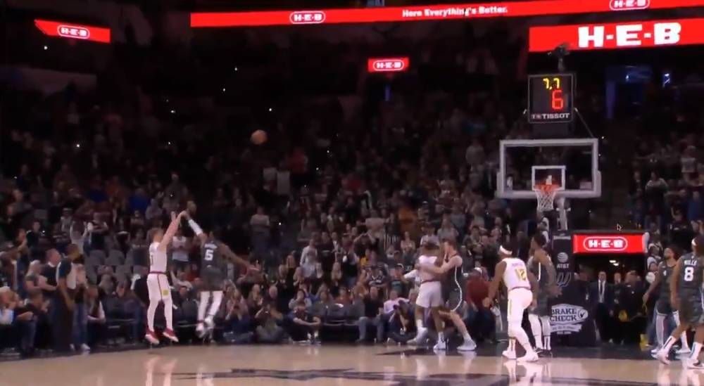 许尔特准绝杀现场图曝光，最后定格潇洒飘逸，全场得了多少分？