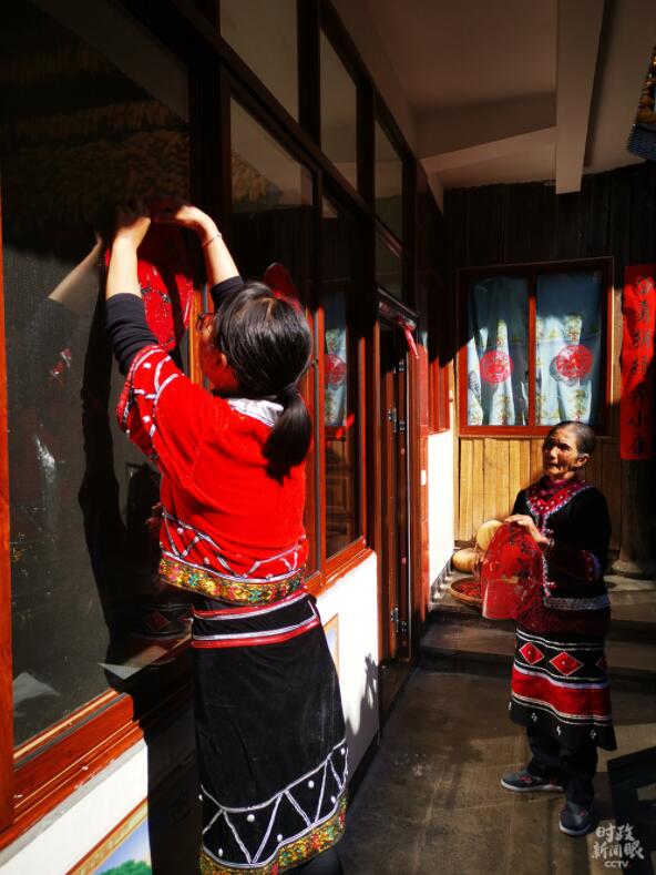 时政新闻眼丨春节前夕考察，习近平首站踏访边城腾冲