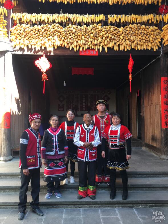 时政新闻眼丨春节前夕考察，习近平首站踏访边城腾冲