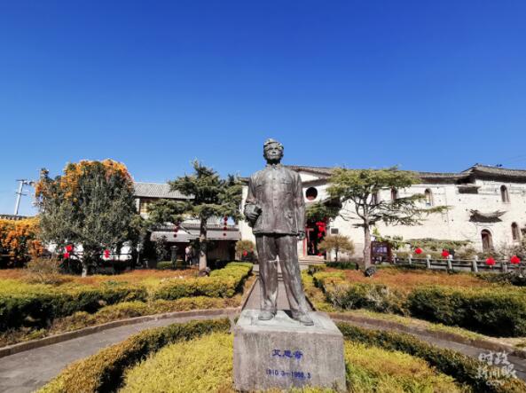 时政新闻眼丨春节前夕考察，习近平首站踏访边城腾冲