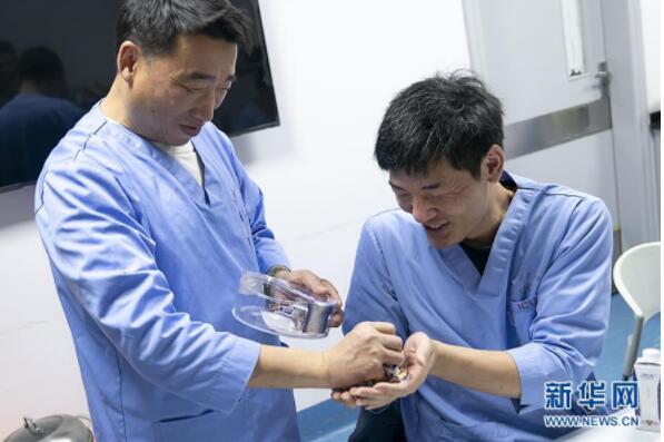 万众一心迎挑战 众志成城战疫情——全国总动员打响疫情防控阻击战纪实