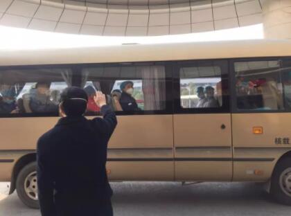 看哭！这些医护一线日记，细节震撼人心……