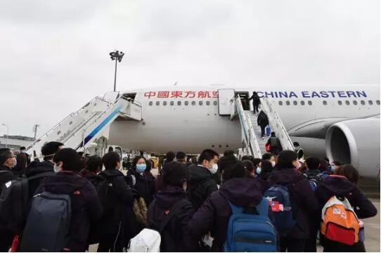 两手抓！中央企业全力以赴加快恢复生产经营加强疫情防控保障