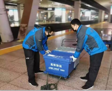 紧急调运！新冠肺炎科研攻关急需物资到了