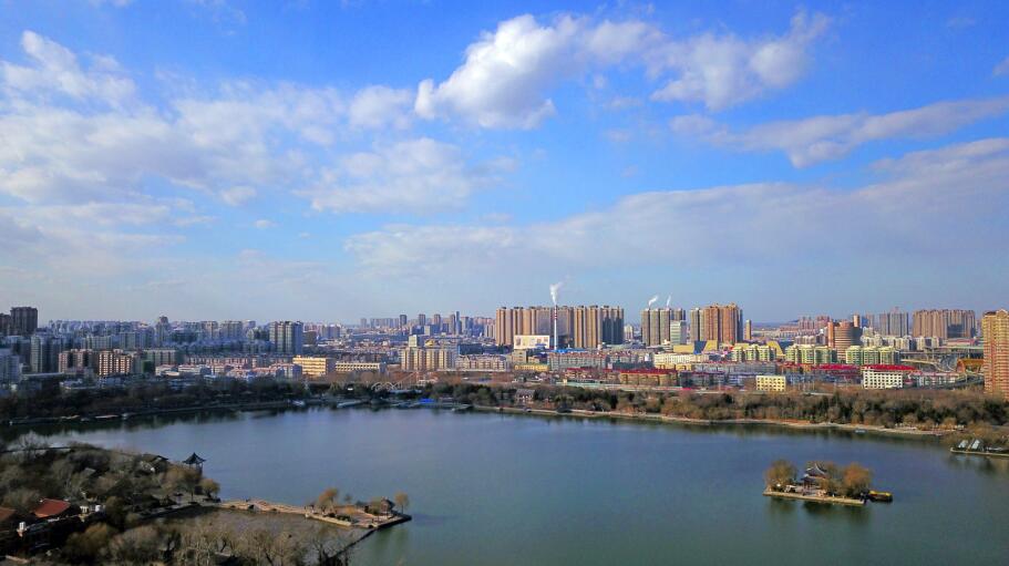 济南：云翔天际间，雪融春又归