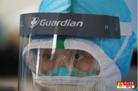 走进火神山医院重症医学一科，确认你的眼神是最美！