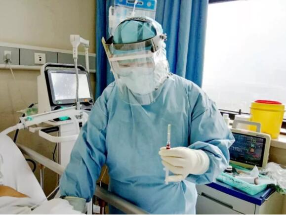 帮病人渡过生命的岔路口丨白衣战士抗疫日记