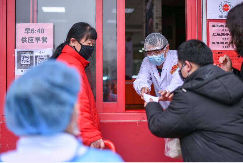 济南：“无接触供餐”逐步推广 保障复产员工用餐安全 