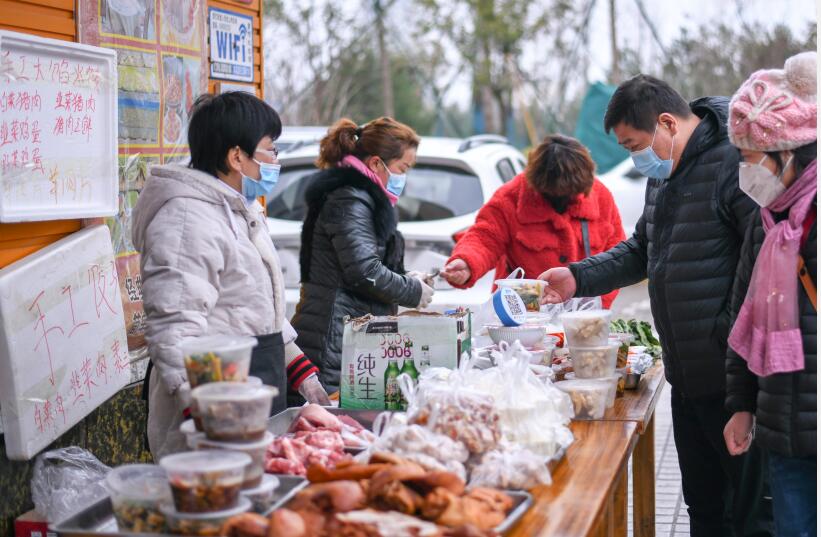 济南：酒店行业“半休眠” 改行卖菜自救