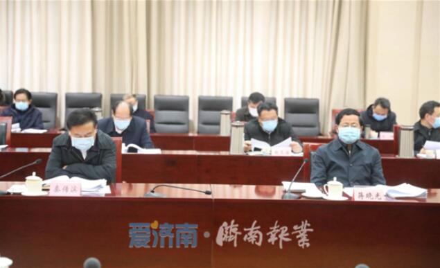 市委常委会召开会议 传达学习中央政治局会议精神 孙述涛主持殷鲁谦雷杰边祥慧出席