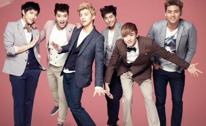 与粉丝直播聊天！“在家退伍第一人”2PM张祐荣退伍