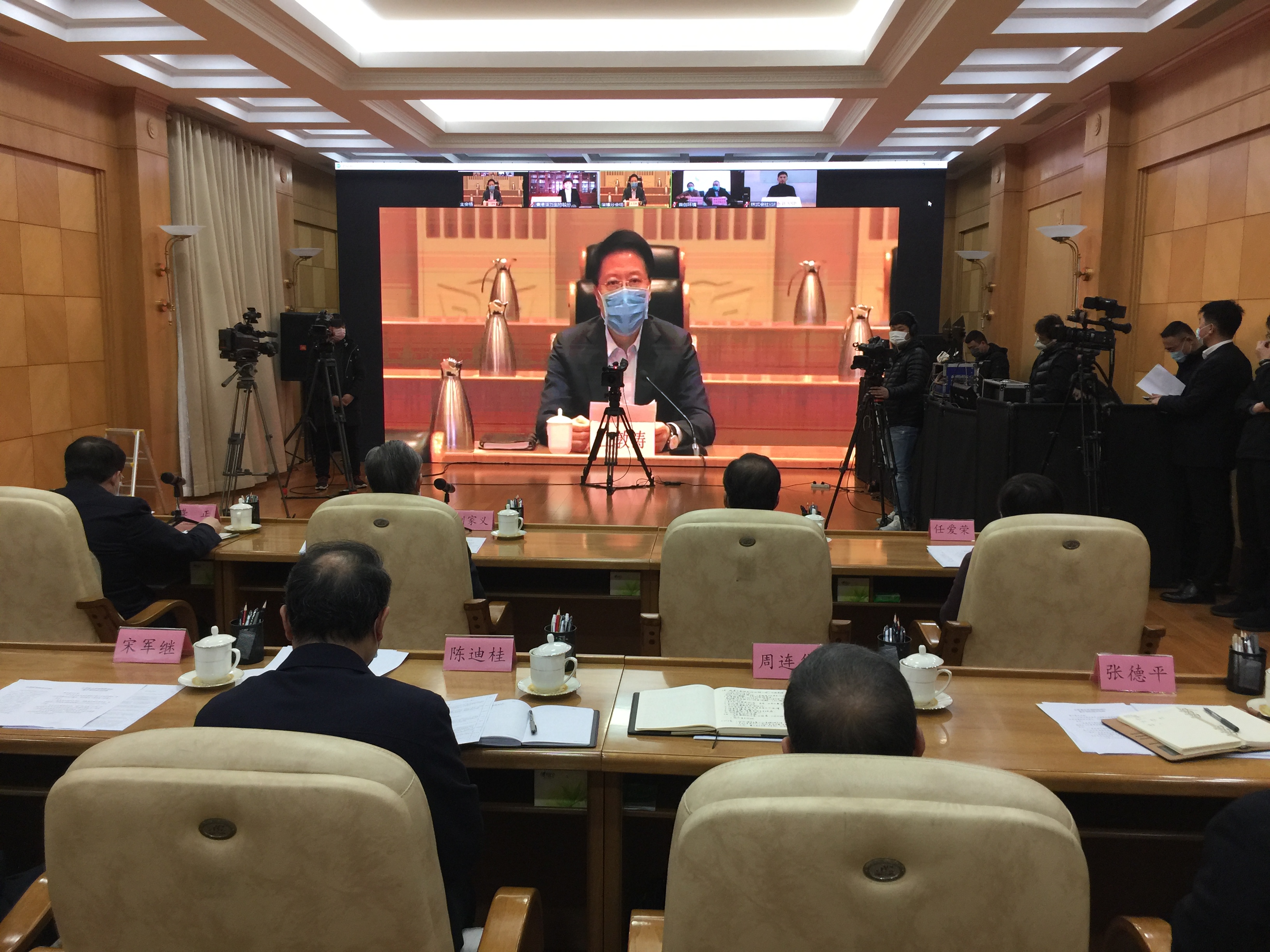 “山东对外开放的步伐更加铿锵有力”