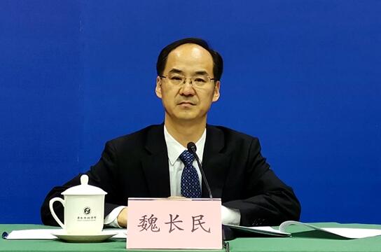 省政府新闻办举行新闻发布会，解读《中共山东省委关于贯彻<2018-2022年全国干部教育培训规划>的实施意见》