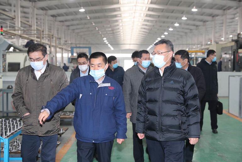 尹清忠赴莱芜高新区察看外资企业复工复产和生产运营情况