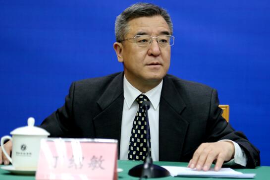 省政府新闻办举行新闻发布会,解读《关于“民营和小微企业首贷培植行动”的指导意见》