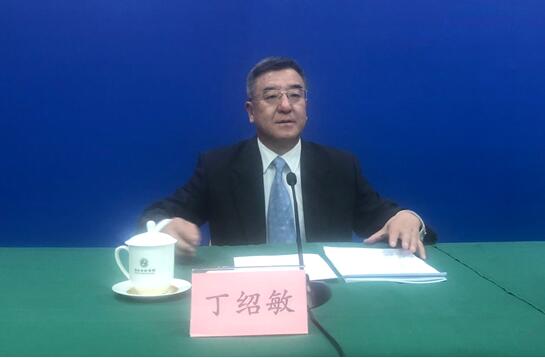 省政府新闻办举行新闻发布会,解读《关于大力推进“现代优势产业集群+人工智能”的指导意见》