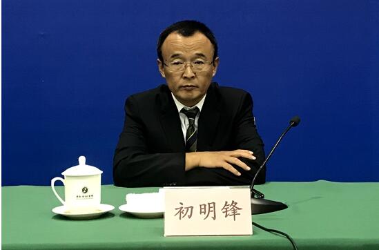 省政府新闻办举行新闻发布会，解读《省政府办公厅关于进一步推动山东省新旧动能转换基金加快投资的意见》